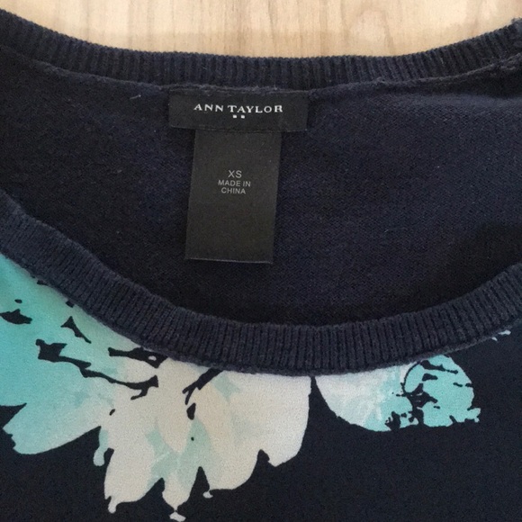 Spring sweater - Picture 2 of 2